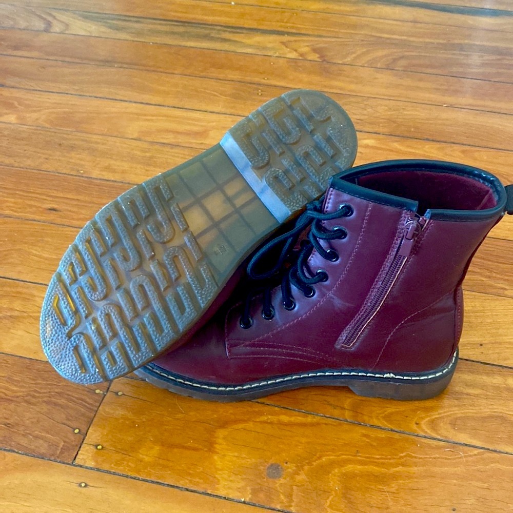 Maroon lace up boots, Doc Marten style, non-leather. - Picture 4 of 5
